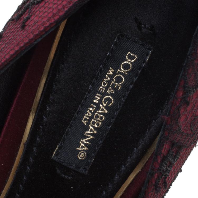 مملوكة مسبقًا Dolce and Gabbana Burgundy Satin and Black Lace Peep Toe Pumps Size 37