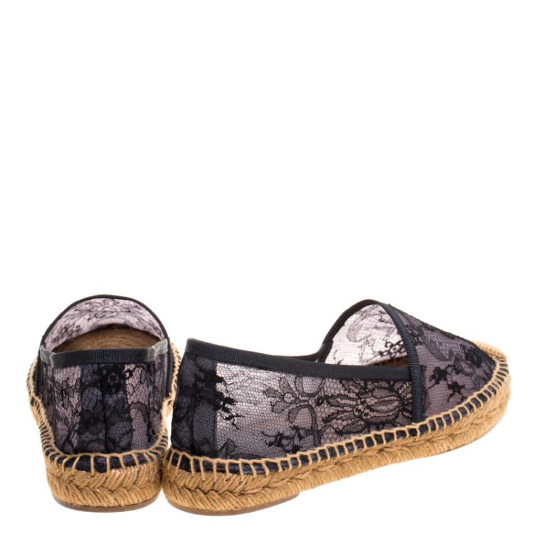 مملوكة مسبقًا Dolce and Gabbana Two Tone Lace Espadrilles Size 37