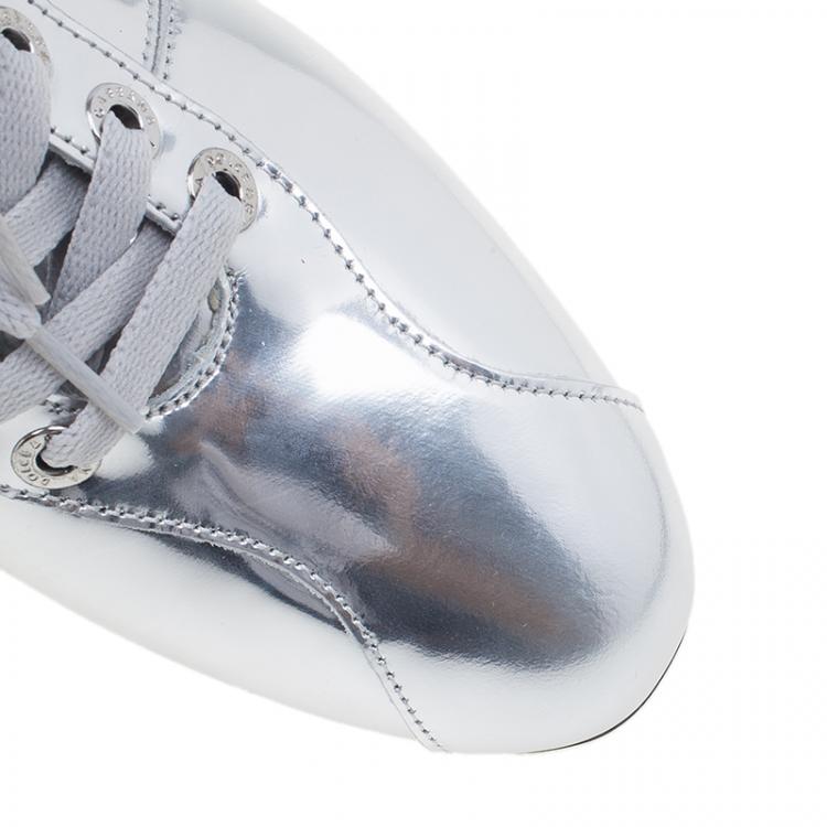 Pre Owned Dolce and Gabbana Silver Metallic Leather Limited Edition Sneakers Size 40.5