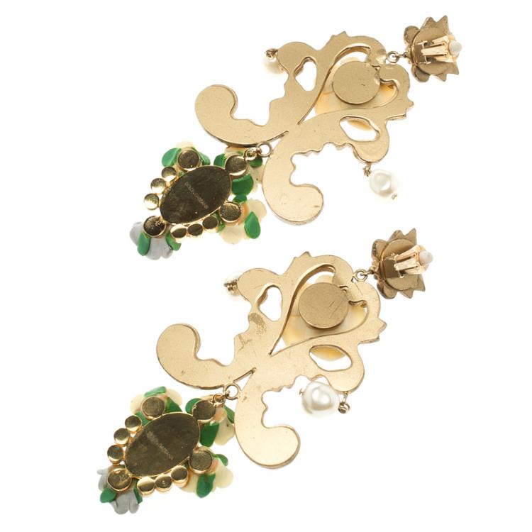 مملوكة مسبقًا Dolce and Gabbana Pastel Baroque Floral Ornaments Faux Pearl Cameo Clip-on Chandelier Earrings