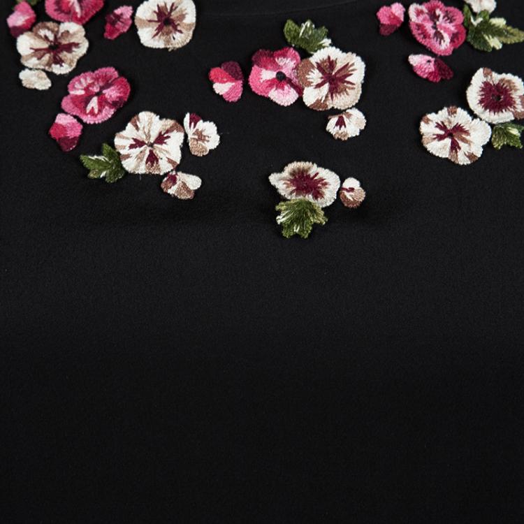 Pre Owned Dolce and Gabbana Black Silk Floral Applique Detail Sleeveless Top M