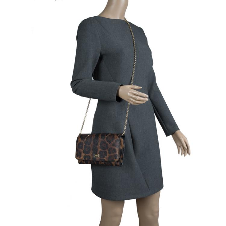 مملوكة مسبقًا Dolce and Gabbana Leopard Print Leather Nina Clutch Bag