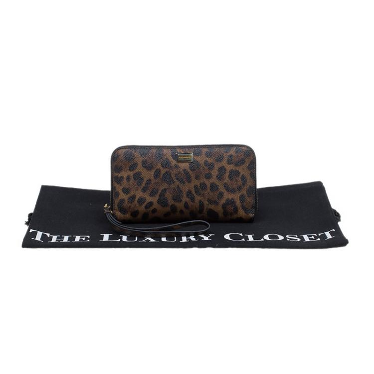 Pre Owned Dolce and Gabbana Leopard Print Leather Zip Around Continental Wallet