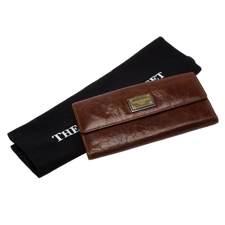 Pre Owned Dolce and Gabbana Brown Crackled Leather Trifold Long Wallet