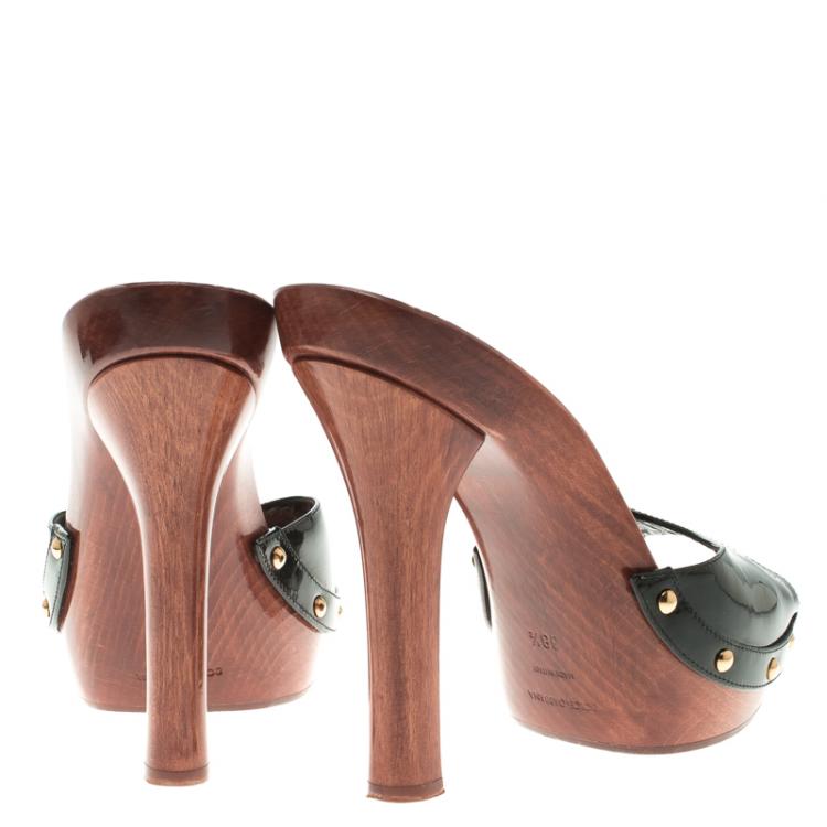 Pre Owned Dolce and Gabbana Black Patent Leather Wooden Slides Size 38.5