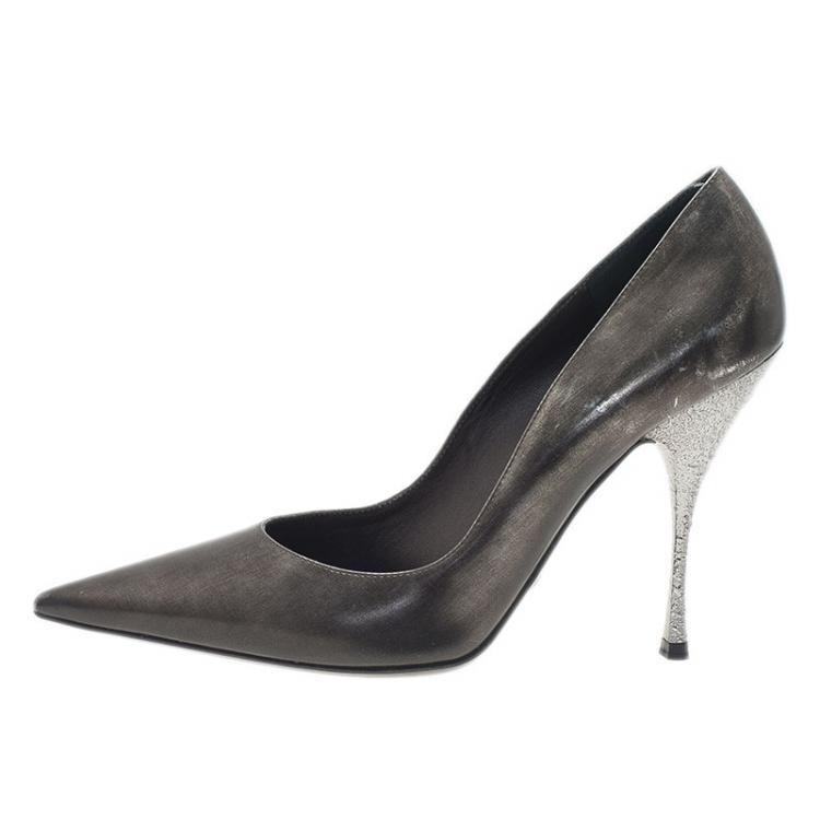 Pre Owned Dolce and Gabbana Metallic Grey Leather Pointed Toe Pumps Size 37.5