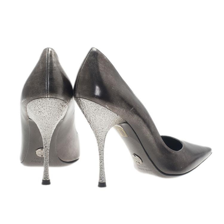 Pre Owned Dolce and Gabbana Metallic Grey Leather Pointed Toe Pumps Size 37.5