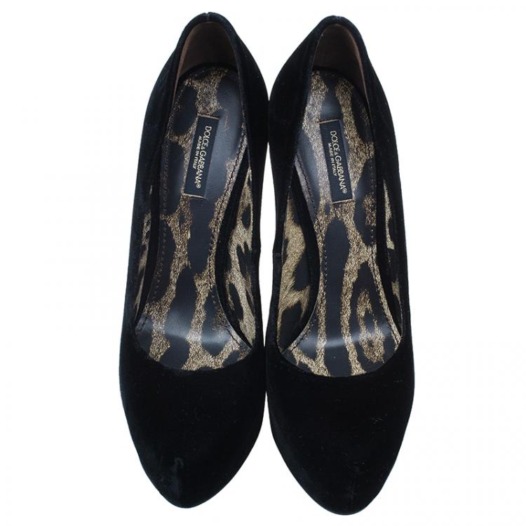 Pre Owned Dolce and Gabbana Black Velvet Platform Pumps Size 37