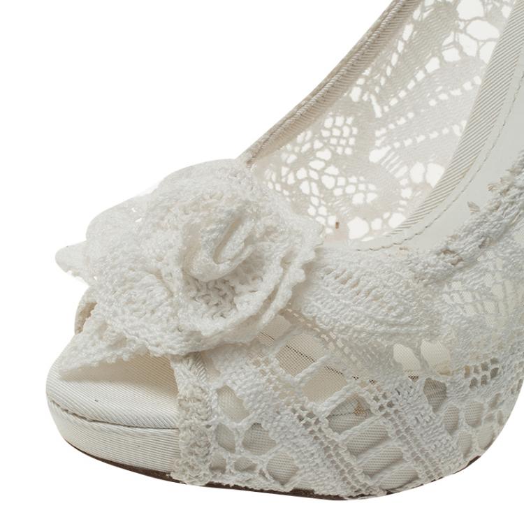 Pre Owned Dolce and Gabbana White Rose Detail Lace Peep Toe Pumps Size 37.5
