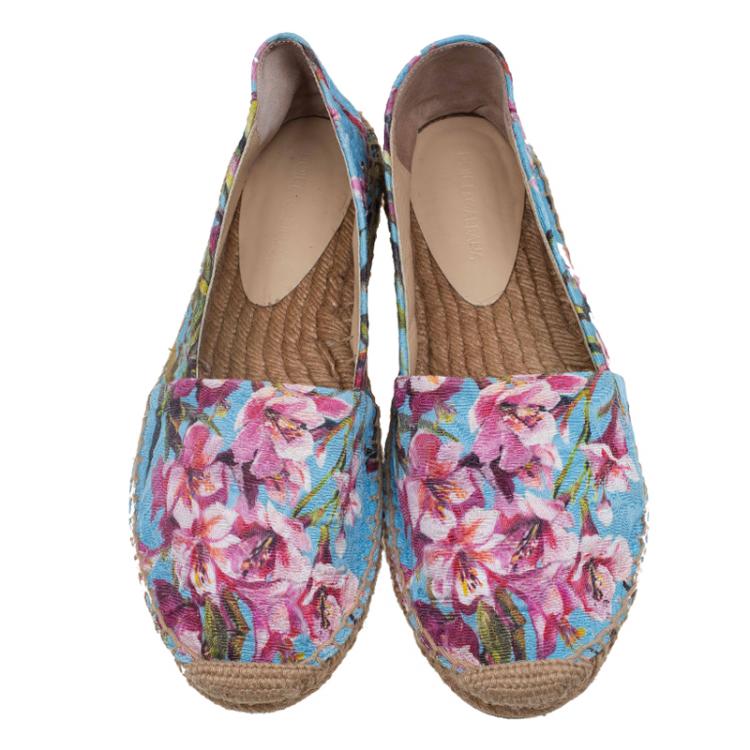 Pre Owned Dolce and Gabbana Blue Canvas Floral Print Espadrilles Size 39