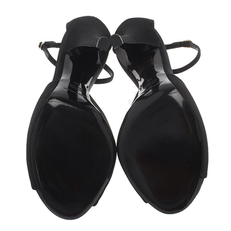 مملوكة مسبقًا Dolce and Gabbana Black Satin Rose Ankle Strap Sandals Size 39