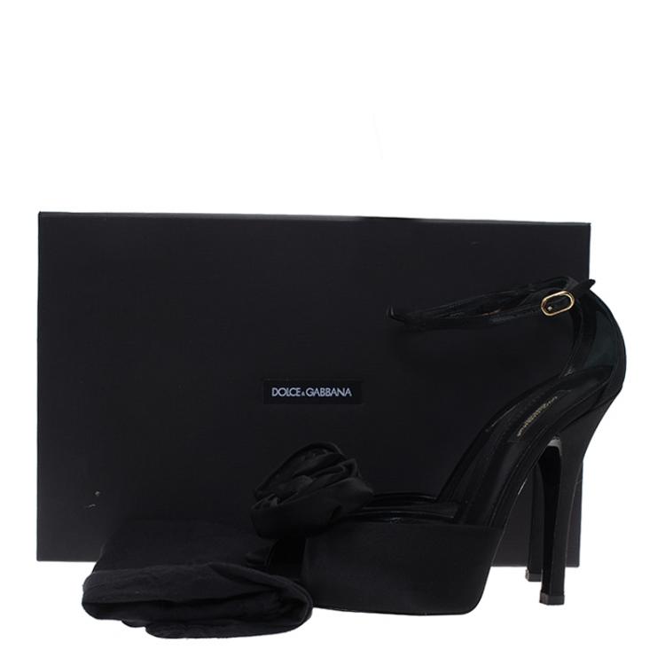 مملوكة مسبقًا Dolce and Gabbana Black Satin Rose Ankle Strap Sandals Size 39