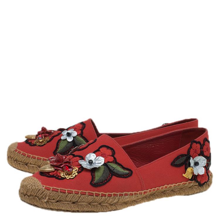 Pre Owned Dolce and Gabbana Red Canvas Locket Flower and Jewel Embroidered Espadrilles Size 40