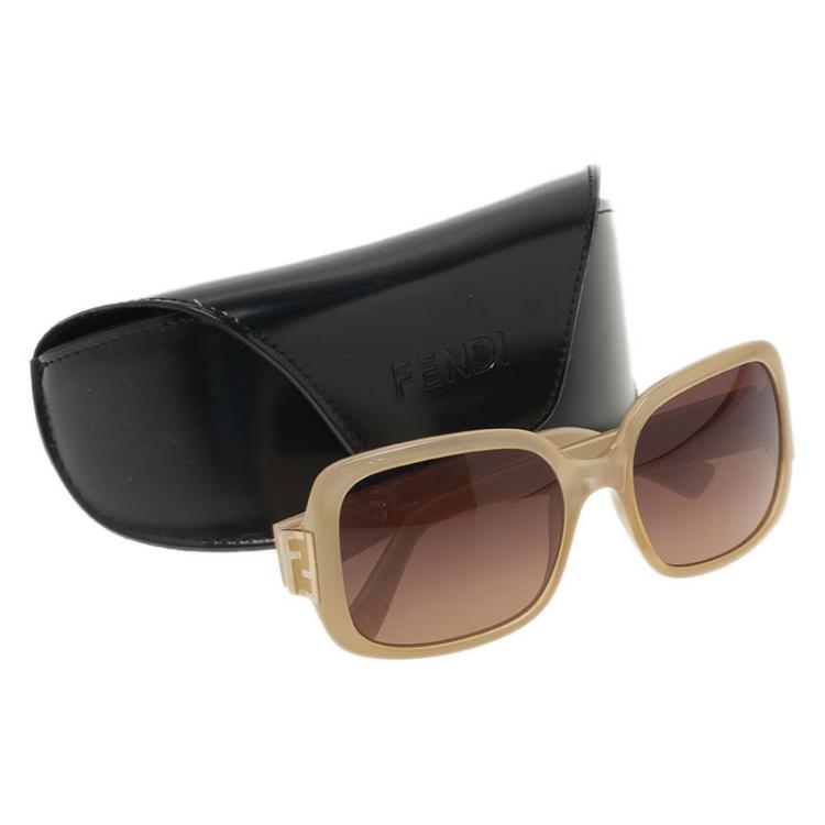 Pre Owned Fendi Cream Fendista Logo Oversized Square Sunglasses
