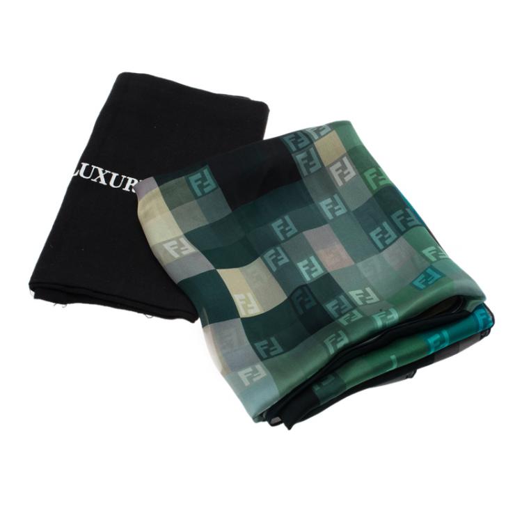 Pre Owned Fendi Monogram Green Zucchino Pixel Silk Scarf