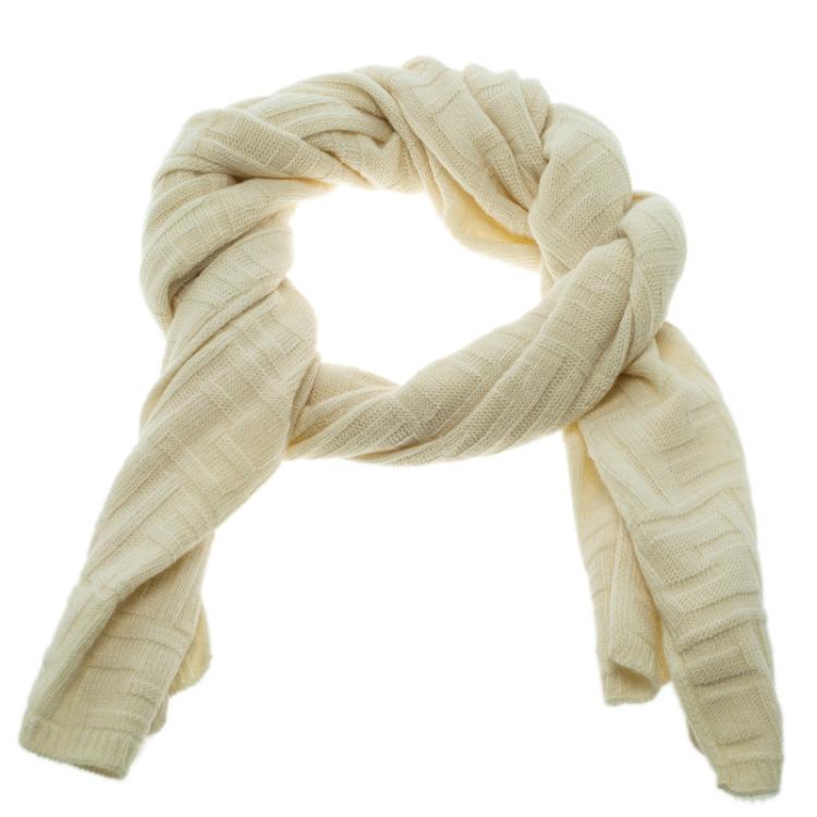 Pre Owned Fendi Cream Textured Wool and Cashmere Zucca Pattern Muffler 
