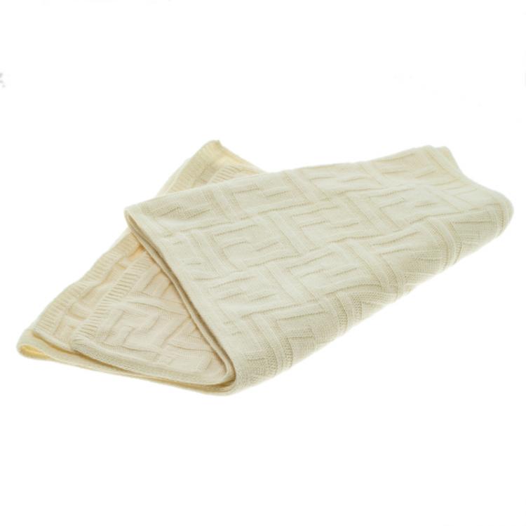 Pre Owned Fendi Cream Textured Wool and Cashmere Zucca Pattern Muffler 