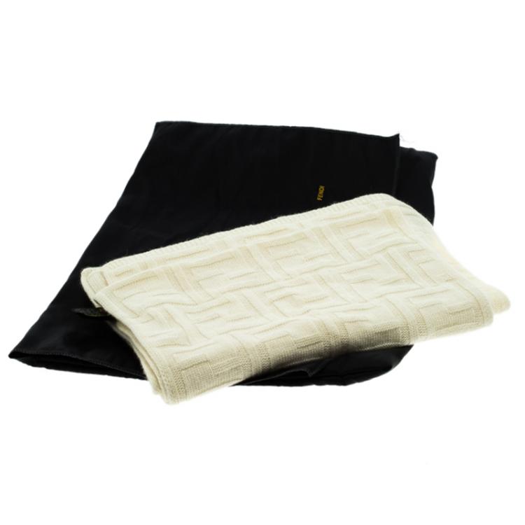 Pre Owned Fendi Cream Textured Wool and Cashmere Zucca Pattern Muffler 