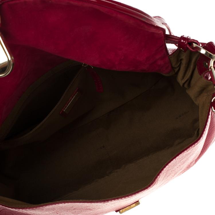 مملوكة مسبقًا Fendi Red Patent Leather Push Lock Satchel
