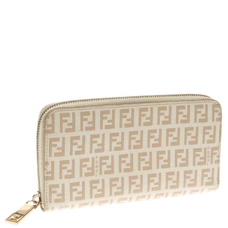 Pre Owned Fendi White/Beige Zucchino Spalmati Zip Around Wallet