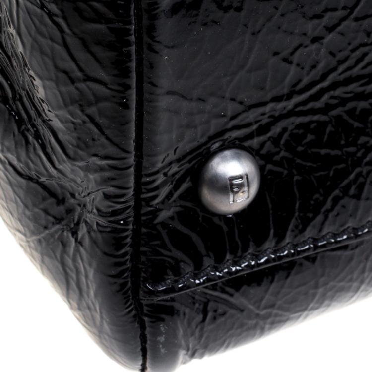 مملوكة مسبقًا Fendi Black Patent Leather Large Peekaboo Top Handle Bag
