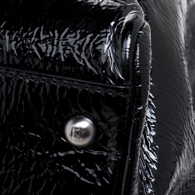 مملوكة مسبقًا Fendi Black Patent Leather Large Peekaboo Top Handle Bag