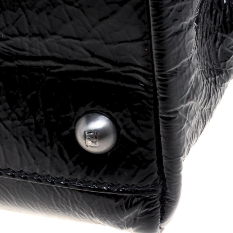 مملوكة مسبقًا Fendi Black Patent Leather Large Peekaboo Top Handle Bag