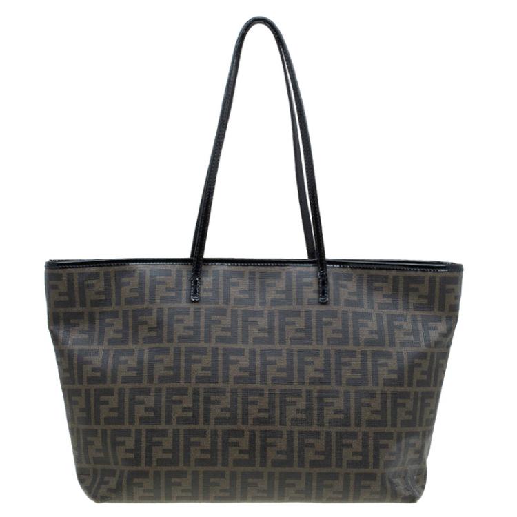 مملوكة مسبقًا Fendi Tobacco Zucca Coated Canvas Bagutte Print Roll Shopper Tote