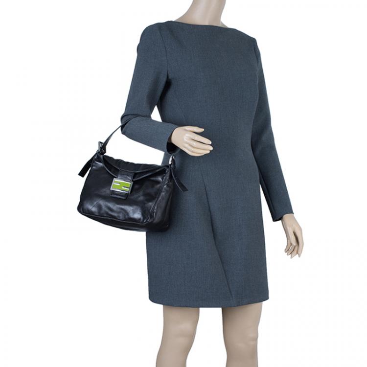 مملوكة مسبقًا Fendi Black Leather and Green Buckle Small Shoulder bag