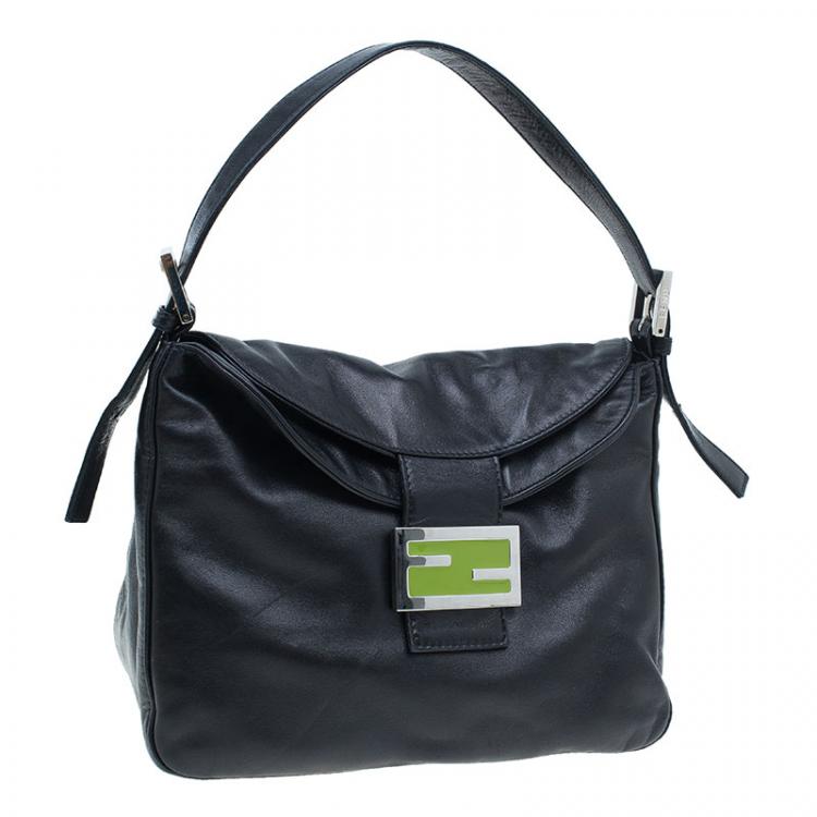 مملوكة مسبقًا Fendi Black Leather and Green Buckle Small Shoulder bag