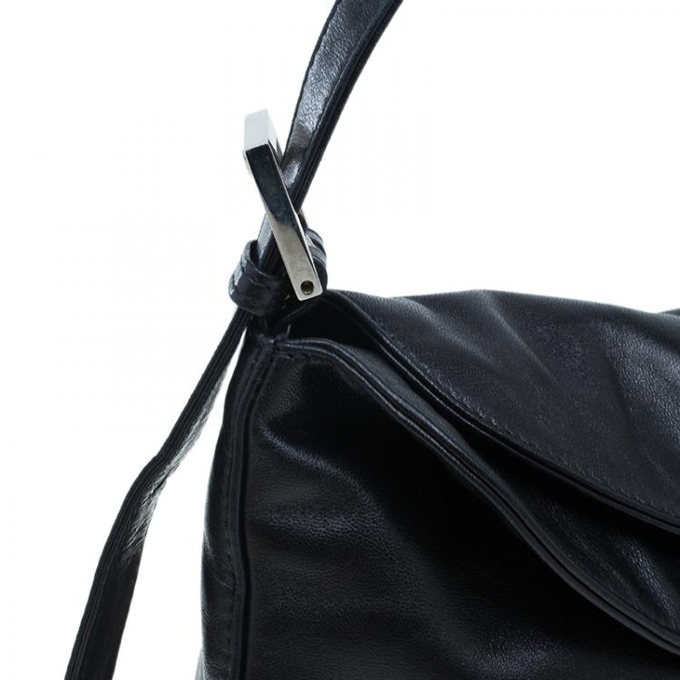 مملوكة مسبقًا Fendi Black Leather and Green Buckle Small Shoulder bag