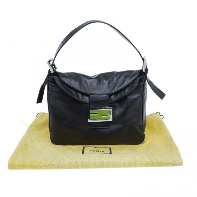 مملوكة مسبقًا Fendi Black Leather and Green Buckle Small Shoulder bag