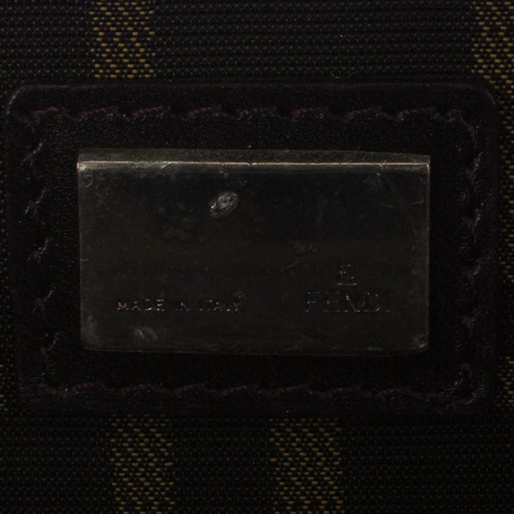Pre Owned Fendi Black/Silver Resin Logo Box Clutch