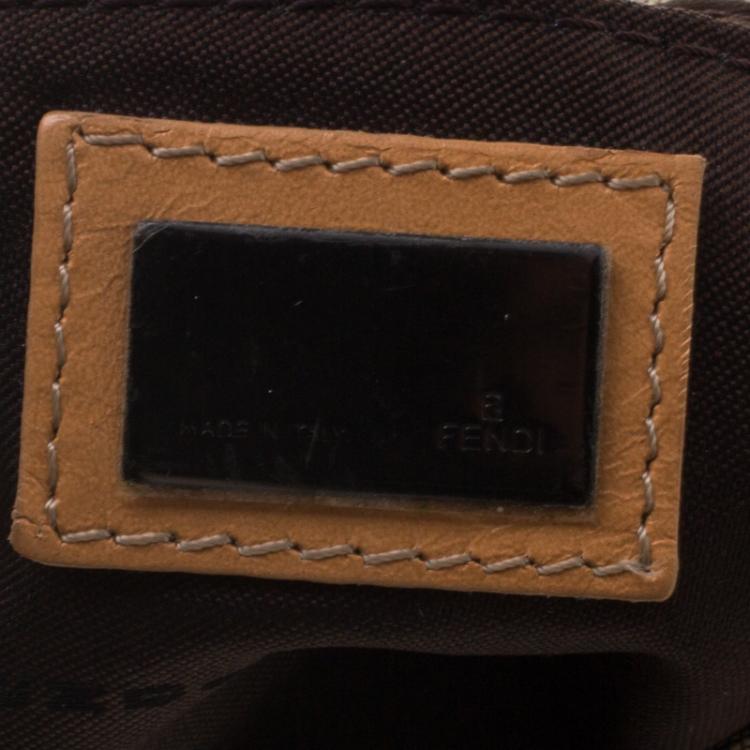 Pre Owned Fendi Fatigue Green/Beige Zucchino Canvas Mini Baguette Shoulder Bag