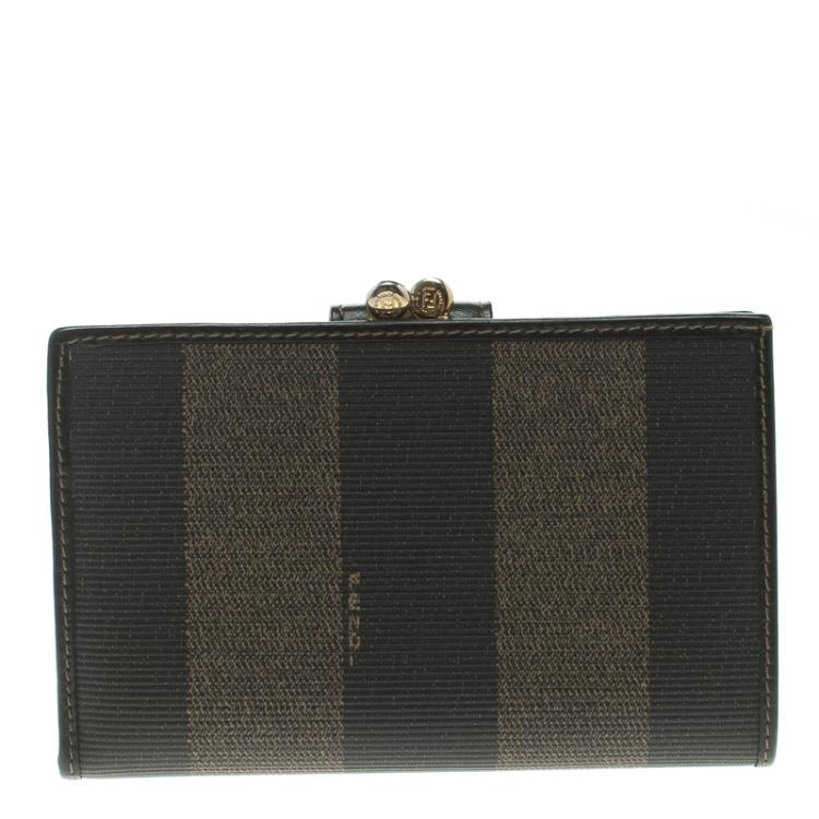 مملوكة مسبقًا Fendi Tobacco Pequin Coated Canvas Kisslock Wallet