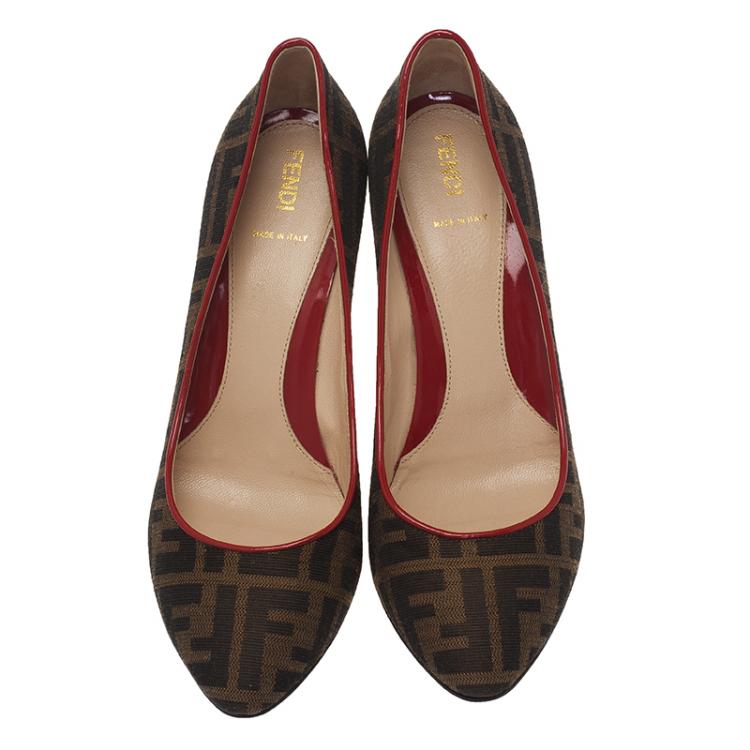 مملوكة مسبقًا Fendi Zucca Canvas Wedge Pumps Size 40