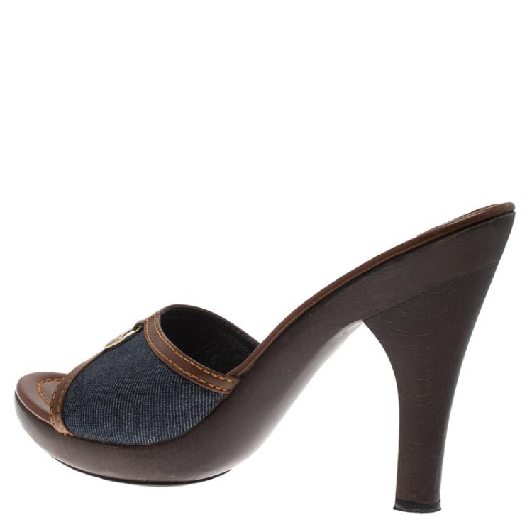 Pre Owned Fendi Blue Denim and Leather Slides Size 41