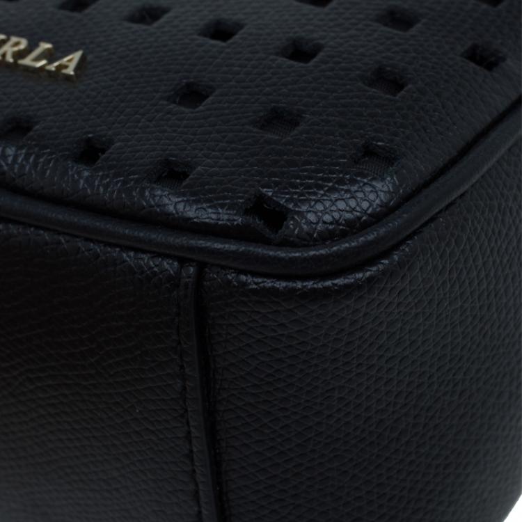 Pre Owned Furla Black Leather Mini Yo-Yo Crossbody Bag