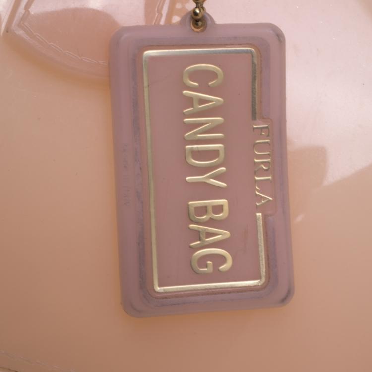 مملوكة مسبقًا Furla Light Peach Glossy Rubber Candy Satchel