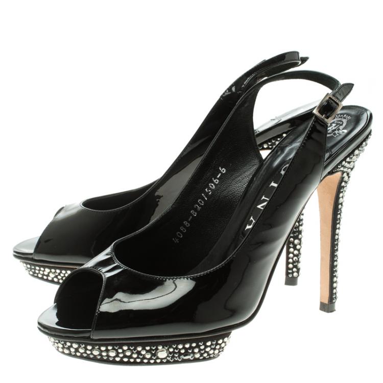 مملوكة مسبقًا Gina Black Patent Leather Crystal Embellished Platform Peep Toe Slingback Sandals Size 39