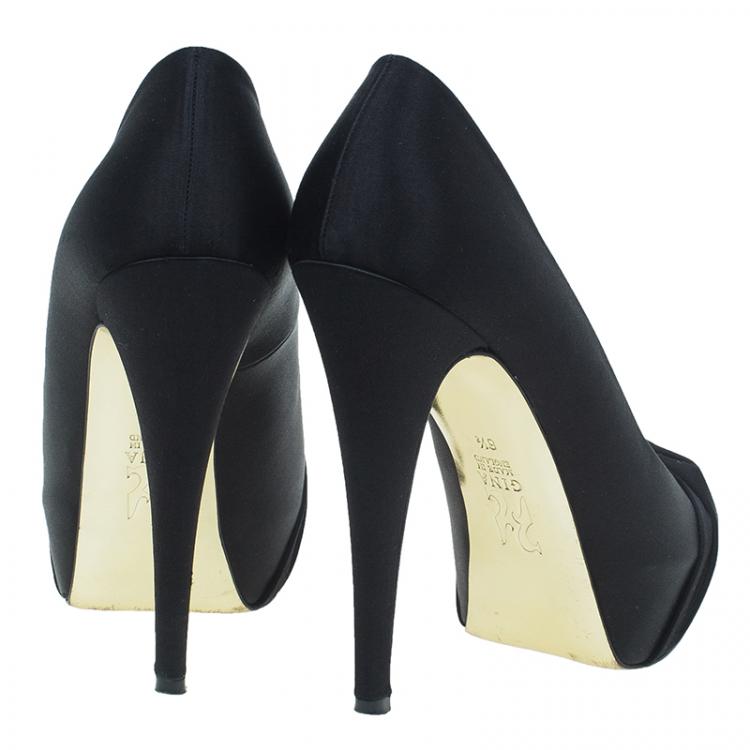 Pre Owned Gina Black Satin Claire Hoodie Platform Pumps Size 39.5