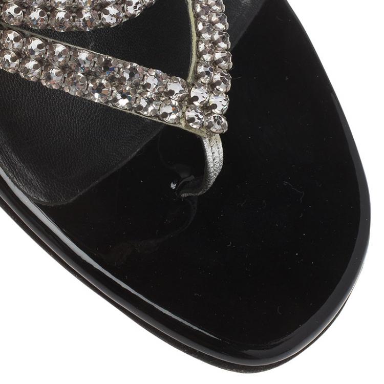 مملوكة مسبقًا Gina Embellished Leather Thong Sandals Size 37
