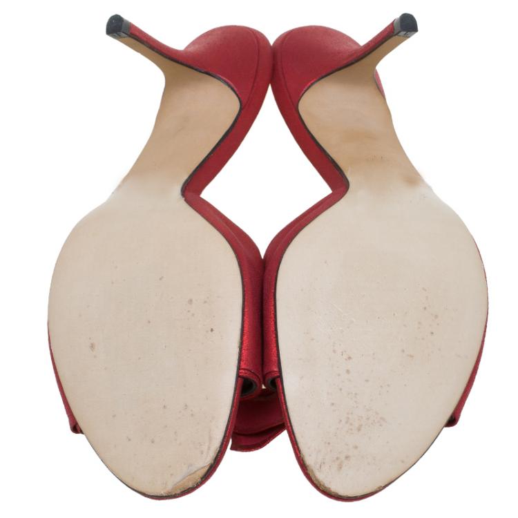 مملوكة مسبقًا Gina Red Metallic Leather Bow Slides Size 40.5