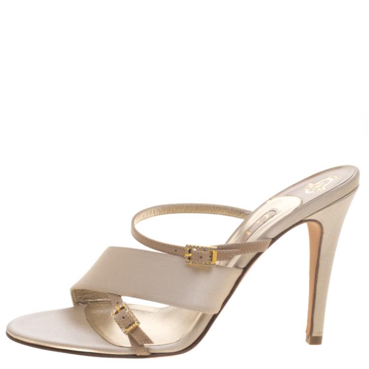 مملوكة مسبقًا Gina Beige Satin Cross Strap Slides Size 39