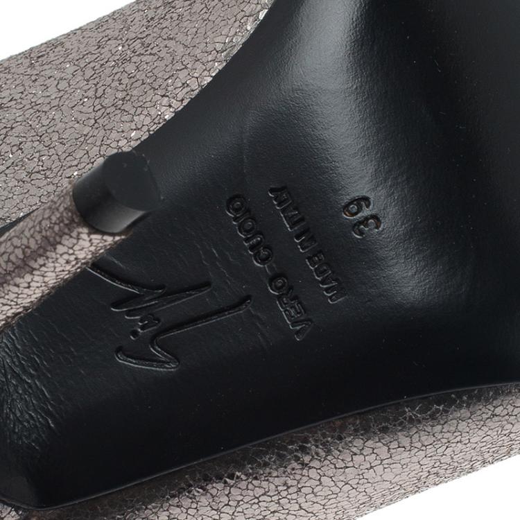 Pre Owned Giuseppe Zanotti Silver Metallic Leather Strappy Sandals Size 39