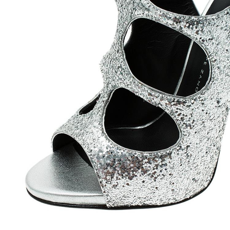 Pre Owned Giuseppe Zanotti Silver Glitter Cutout Ankle Sandals Size 37 