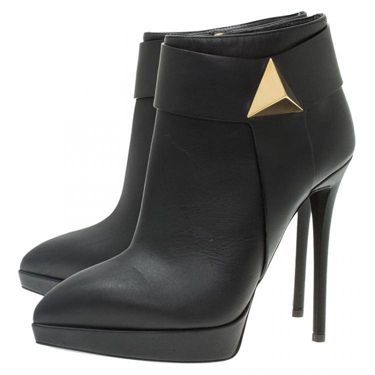 Pre Owned Giuseppe Zanotti Black Leather Pyramid Stud Platform Ankle Boots Size 37.5