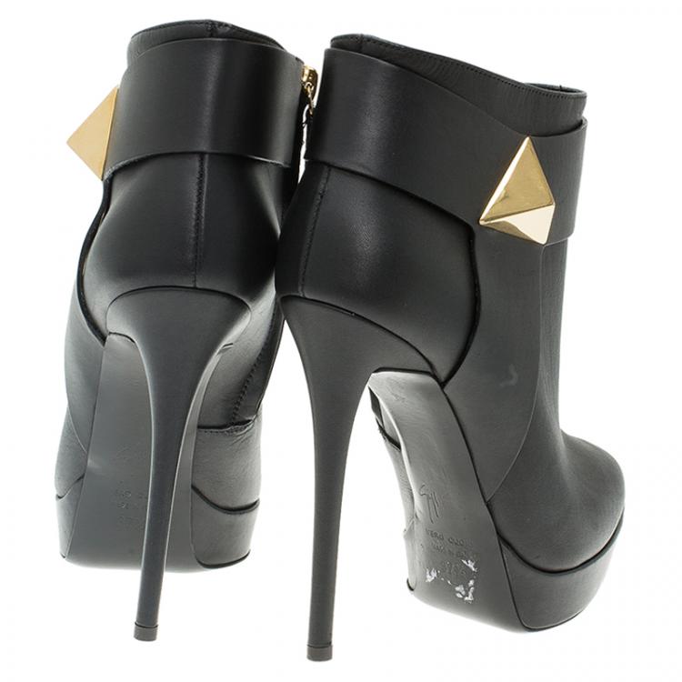 Pre Owned Giuseppe Zanotti Black Leather Pyramid Stud Platform Ankle Boots Size 37.5