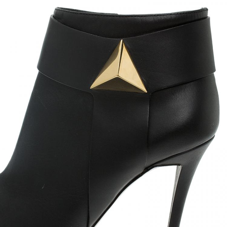 Pre Owned Giuseppe Zanotti Black Leather Pyramid Stud Platform Ankle Boots Size 37.5