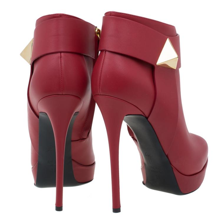 Pre Owned Giuseppe Zanotti Red Leather Pyramid Stud Platform Ankle Boots Size 39